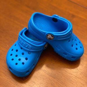 Toddler Crocs - size 5